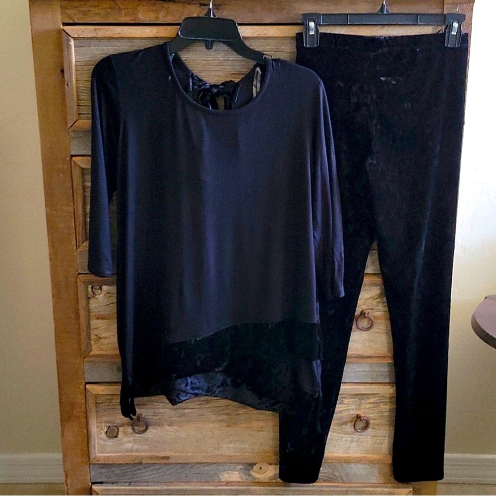 💯 CHA CHA VENTE 💯 GORGEOUS VELVET BLACK DRESS UP MATCHING OUTFIT .